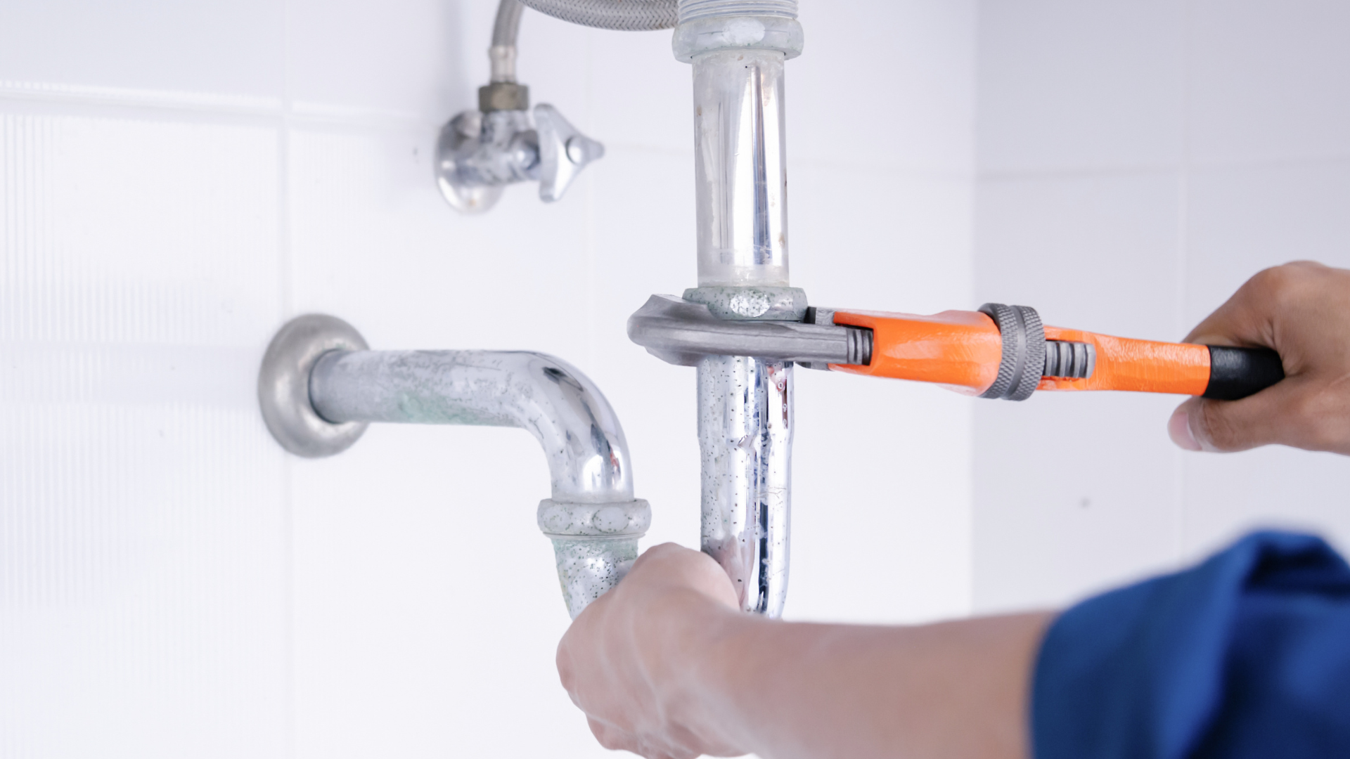 Leak fixing business